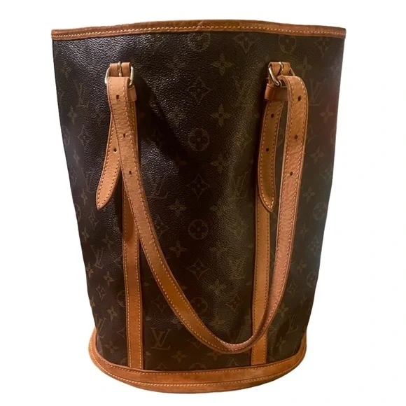 Authentic Louis Vuitton GM Bucket Bag 🥳 - Picture 14 of 15